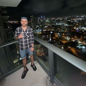 Meet your Posher, Francesco